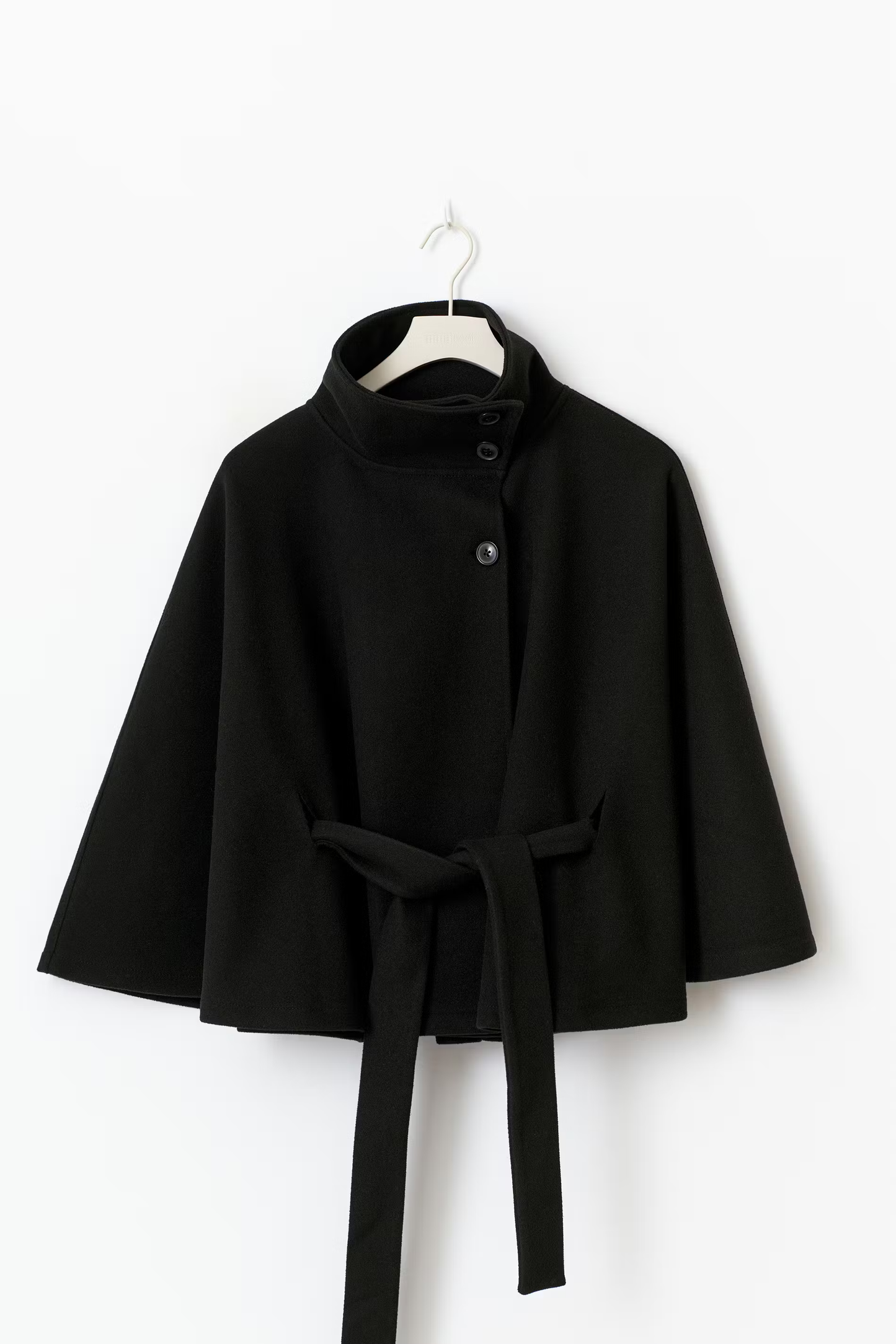 Majestic Luxe Cape