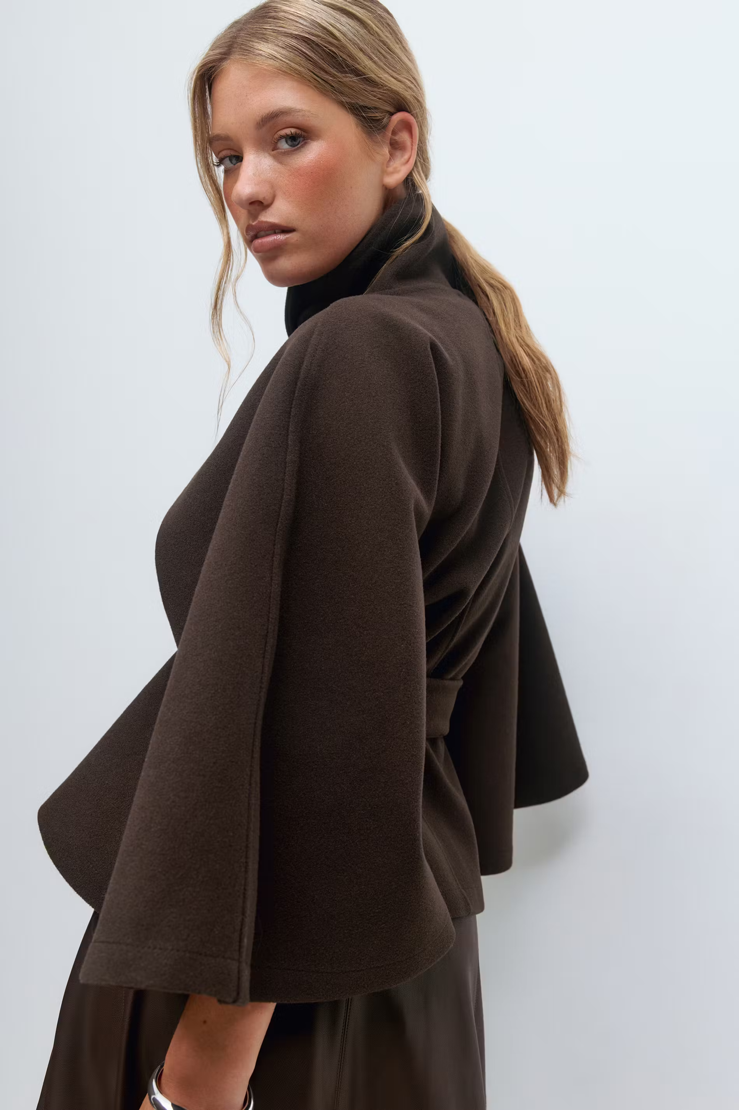 Majestic Luxe Cape