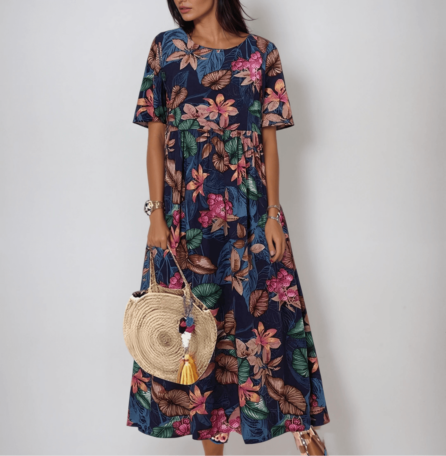 Lois | Graceful Summer Bloom